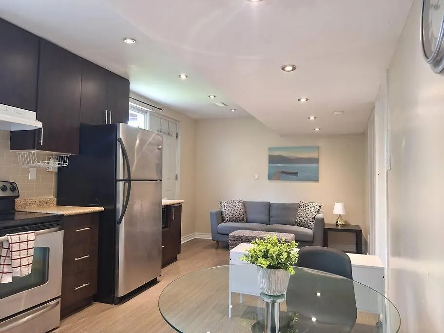 Spacious And Sparkling City Retreat contacts